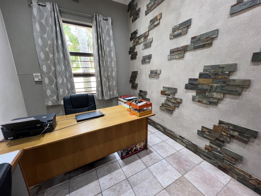 4 Bedroom Property for Sale in Bonnie Doone Eastern Cape